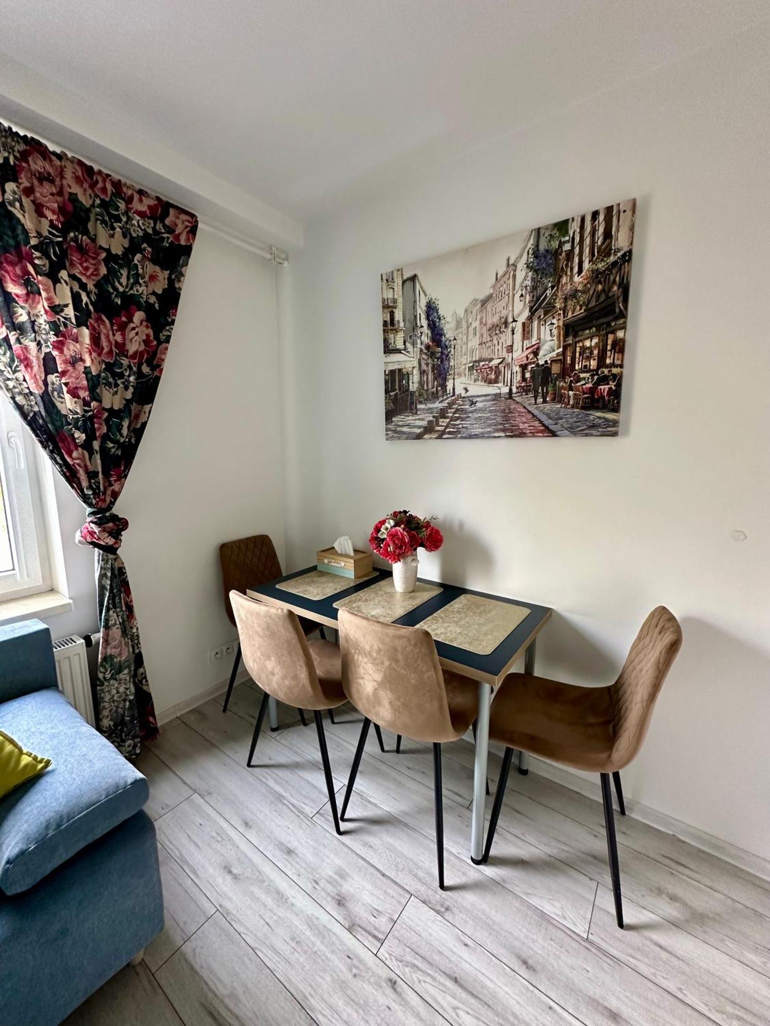 Apartamenty 1 Maja 94 Kattowitz Exterior foto