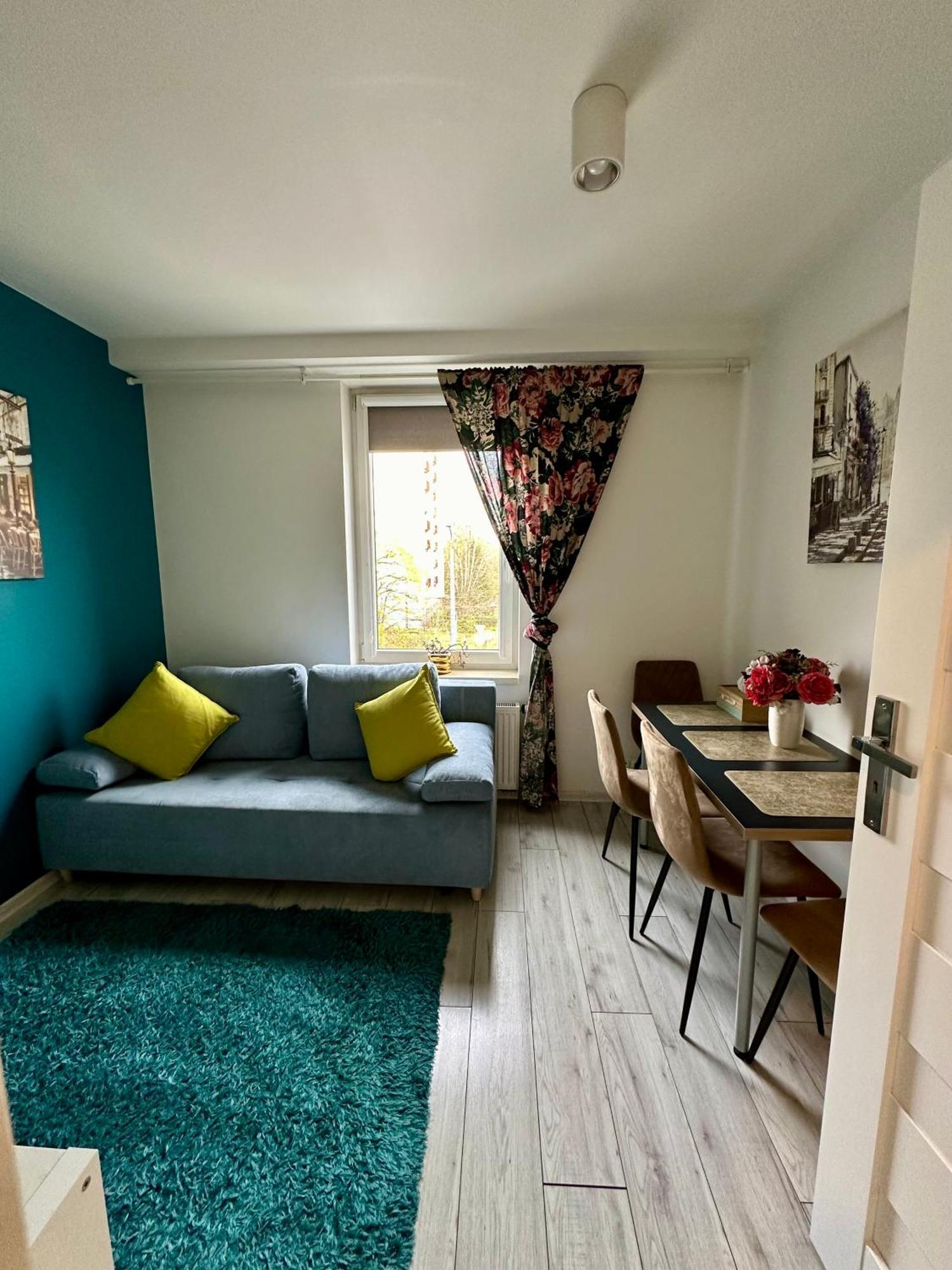 Apartamenty 1 Maja 94 Kattowitz Exterior foto