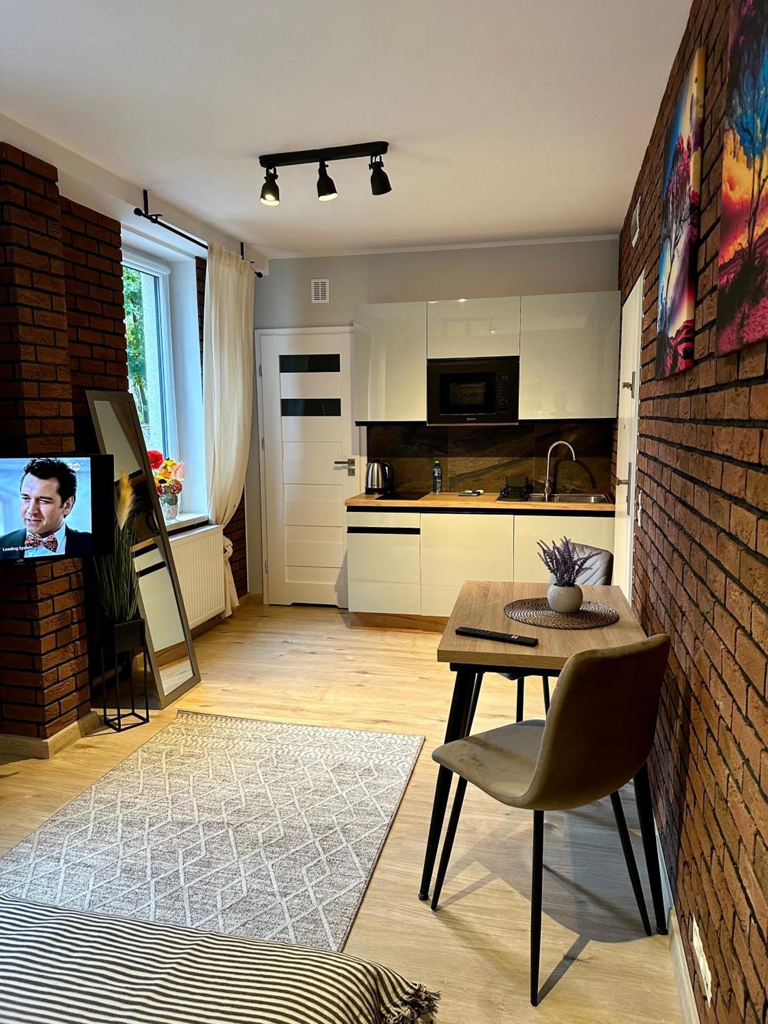 Apartamenty 1 Maja 94 Kattowitz Exterior foto