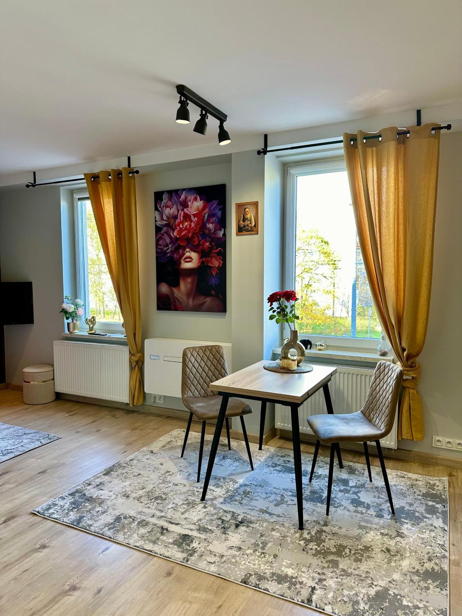 Apartamenty 1 Maja 94 Kattowitz Exterior foto